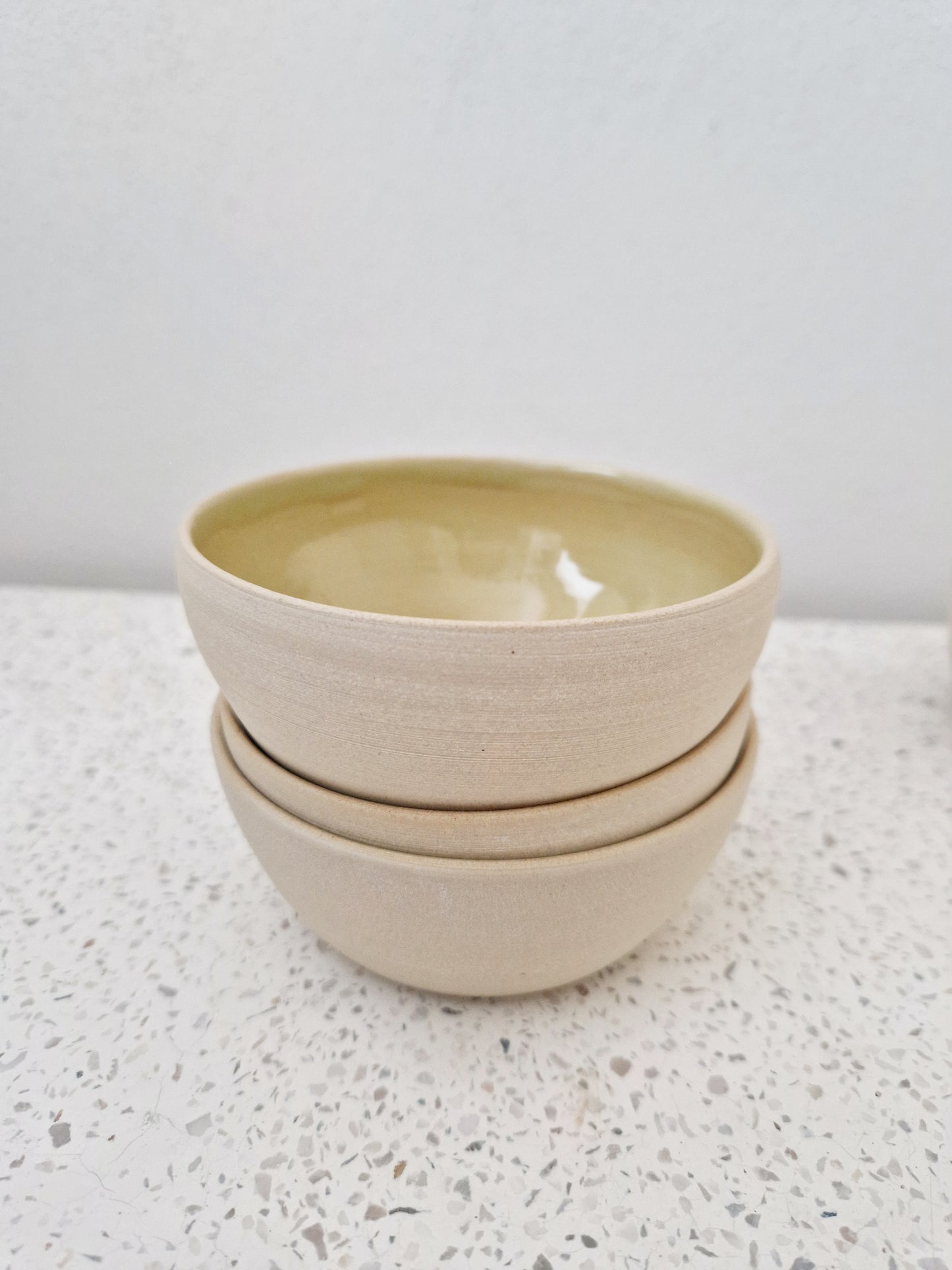 Tapas potje M2 - Sand summer yellow